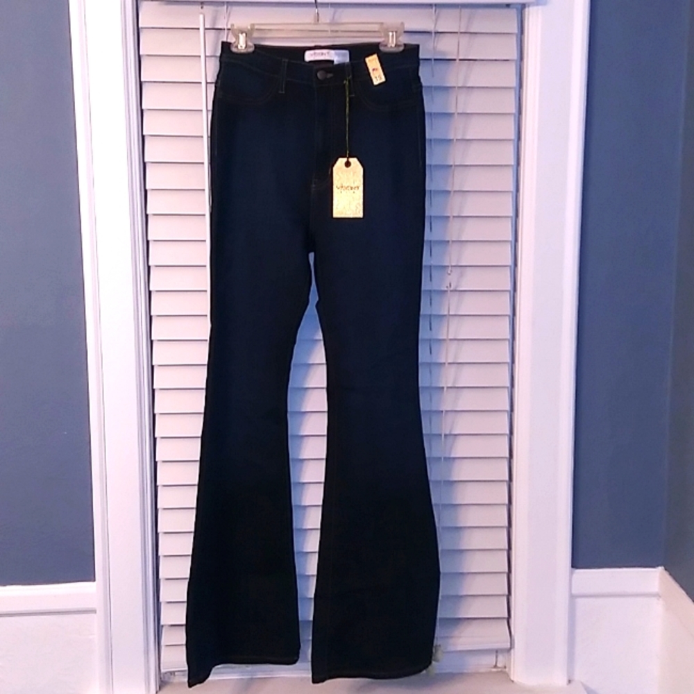 NWT Vibrant Super Stretchy Flare jeans.